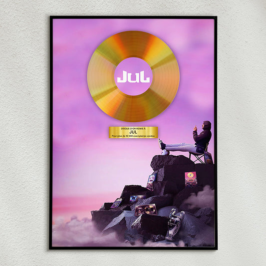 Jul - Loin du monde